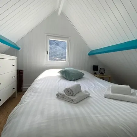 Elegant Chalet With Garden Pool And Wifi ! بيت للعطل